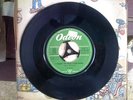 VINYL RECORDS (SINGLES) FROM THE 50'S AND 60'S SINGLES INC. ELVIS PRESLEY