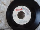 Big mama Thornton HOUND DOG PEACOCK PRESS...VG ++