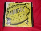 Vogue Records ART MOONEY picture record boxed set Working on Railroad Piper +++