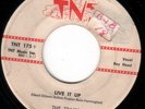TRAITS 45 TNT 175 LIVE IT UP/YES I DO rockabilly