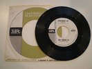 **GARAGE SURF INSTRO  45-THE FENDER IV - EVERYBODY UP - Malibu Run - Hear**