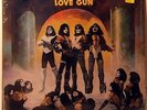 KISS Love Gun LP complete with all inserts + gun CLEAN SHRINK EXC Sterling