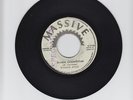 MASSIVE/BREDDA GRAVALICIOUS  -  WAILING SOULS  ( REGGAE ROOTS 7