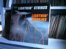 LIGHTNIN' HOPKINS deep groove Hi-Fi 'LIGHTNIN' STRIKES' Vee Jay THICK WAX/CLEAN