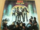 LP - KISS - LOVE GUN - WITH PISTOL - TOP