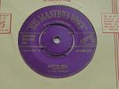ELVIS PRESLEY -  ' HOUND DOG '  (1956) GOLD HMV *RARE*