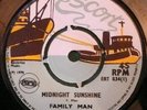 FAMILY MAN (Aston Barrett)-MIDNIGHT SUNSHINE PAMA ESCORT 45 EX+ LISTEN 
