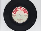 LIVE AND LOVE/JAH JAH JEHOVAH  -  RONNIE DAVIS (REGGAE ROOTS  7