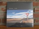 PEARL JAM EPIC RECORDS NUMBER 68164 YIELD FACTORY SEALED DATED 1998