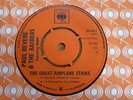 Paul Revere & The Raiders - Great Airplane Strike UK 45