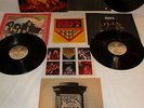 KISS LP THE ORIGINALS 1ST PRESS RECORD COMPLETE INSERTS BOOKLET CARDS STICKER 
