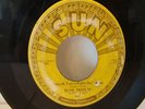 ELVIS PRESLEY GREAT 2 SIDED ROCKABILLY 45 ON SUN 217 LISTEN TO BOTH SIDES