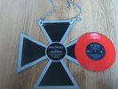 SLAYER - CRIMINALLY INSANE 1987 UK 45 MEDAL SLEEVE - RED VINYL