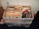 1000 7INCH SINGLES MIXTURE OF  60,70'S AND 8O'S POP