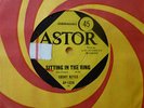 EBONY KEYES NTH SOUL/POPCORN/MOD OZ=SITTING IN THE RING
