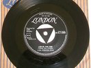 LEND ME YOUR COMB/THAT'S RIGHT - Carl Perkins 1958 7