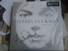 MICHAEL JACKSON INVINCIBLE SEALED NEW AUTOGRAPH MICHAEL