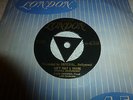 FAT'S DOMINO.AIN'T THAT A SHAME.. GOLD TRI LONDON LABEL No 45-HL-U.8173