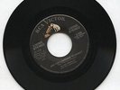 Elvis Presley ARE YOU LONESOME TONIGHT/I GOTTA KNOW 45 Record RCA LIVING STEREO