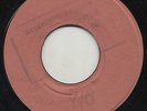 '68 BEVERLEY'S ROCKSTEADY 45 DESMOND DEKKER FU MAN CHU ?