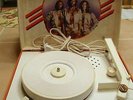 BEE GEES PHONOGRAPH RECORD PLAYER 1979 Vanity Fair Model No. 105