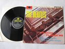 THE BEATLES - PLEASE PLEASE ME STEREO ( EARLY 1P/1G WITH GOLD SLEEVE)