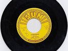 Jerry McGill - Lovestruck / I wanna make sweet love on Sun USA 7/ 45 Rockabilly