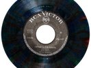 ELVIS PRESLEY GREEK MULTICOLORED 45 M- (CRYING IN THE CHAPEL...