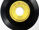 JOHNNY CASH   cry cry cry  SUN 221  orig 1955   RARE 45  VG++