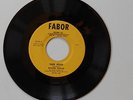 MINT- MEGA-RARE 1957 vinyl 45 BONNIE GUITAR 