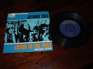 JETHRO TULL..SCARCE FRENCH PICTURE SLEEVE LIVING IN THE PAST..FONTANA 1969