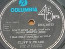 CLIFF RICHARD  OLIVIA NEWTON JOHN  DON'T MOVE AWAY 7