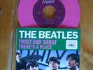 BEATLES 7/45 : TWIST AND SHOUT (USA) (PINK VINYL)