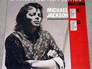 Michael Jackson sings in Spanish; canta en Español