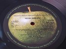 THE BEATLES - YELLOW SUBMARINE - UK 1st STEREO - RED LINES - NO PRINTER CREDIT