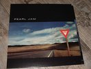 PEARL JAM - YIELD