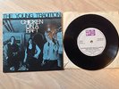 THE YOUNG TRADITION CHICKEN ON A RAFT EP TRA EP 164 LOOKS UNPLAYED 