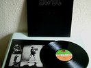 AC/DC - BACK IN BLACK UK ISSUE EMBOSSED COVER 1980 A-1 B-1 