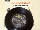 BEATLES 45RPM VINYL EP 'TWIST AND SHOUT' GEP 8882 EXCELLENT CONDITION 1st PRESS