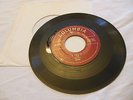 SID KING & THE FIVE STRINGS I Like It / Put Something Pot ROCKABILLY 45 VG+/NM