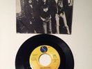 RAMONES 45 signed by Johnny, Dee Dee. SWALLOW MY PRIDE. mono/stereo