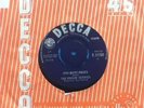 Vinyl Single - The Rockin' Berries - Itty Bitty Pieces - 1963