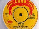 Derrick Morgan / Reggaeites ; Moon Hop / Harris Wheel : Crab 7