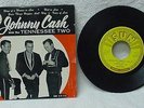 Vtge Johnny Cash with the Tennessee Two   45 rpm Sun Record  Photo Jacket   1955