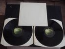 THE BEATLES WHITE ALBUM UK PRESS NUMBERED SLEEVE  - No 0115638 - PCS 7068