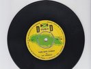 DOUBLE D/COME BACK CHARLIE  -  THE CARIBBEATS   (68  REGGAE  7