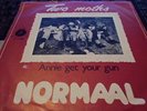 Normaal-Two Moths/Annie get your gun
