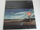 PEARL JAM - YIELD