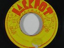 Reggae 45 JOHN HOLT/DELROY WILSON Riding For A Fall/Do Good on Jackpot blank
