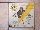 AUTOGRAPHE signed AC DC LP high voltage malcom angus young bon scott phil rudd